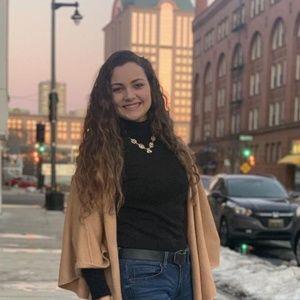 Meet your Posher, Haley